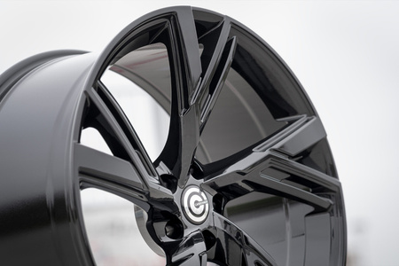 Felgi Aluminiowe 18'' 5x112 Carbonado Rich BG